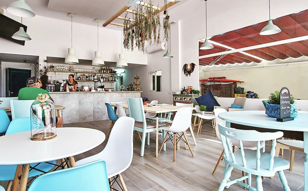 Makai Cafe restaurant in La Zenia, Orihuela Costa