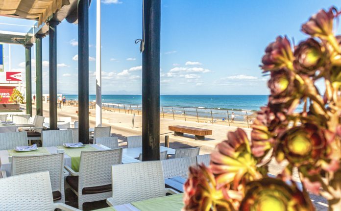 Bars and restaurants on the Costa Blanca to open from Tuesday 2nd March